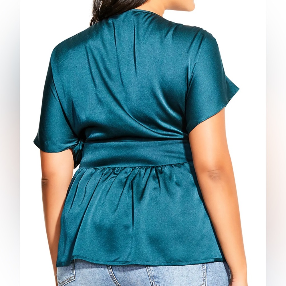 City Chic Faux Wrap Top Size 18W - Picture 2 of 10